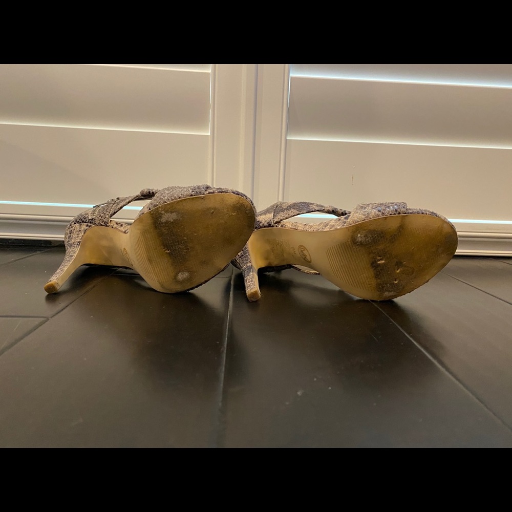 Beautiful Michael Michael Kors Python Heels (8) - image 8